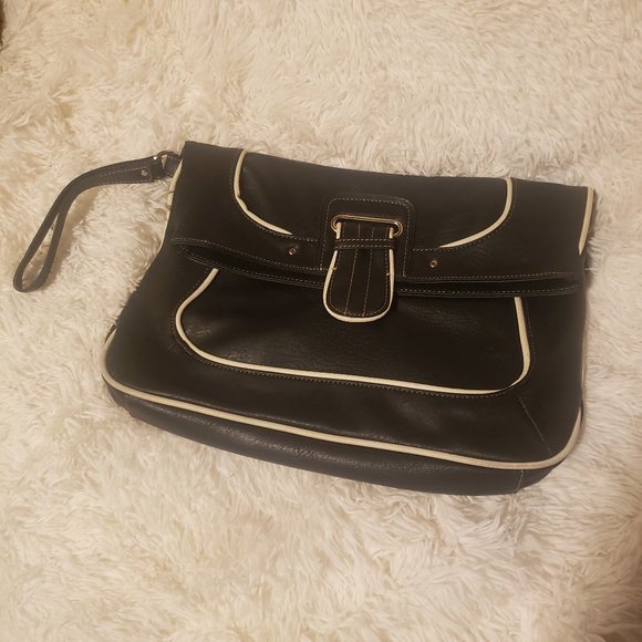 Unkniqn Handbags - Clutch